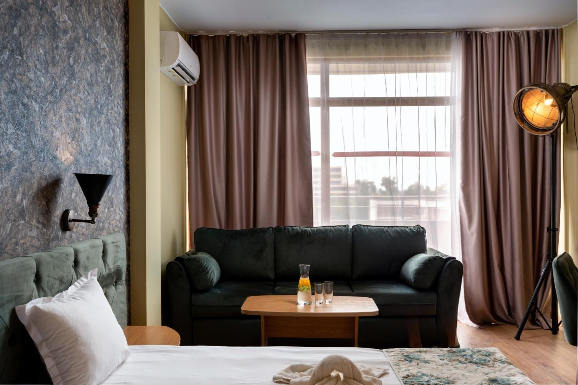 Hotel Avenue Sunny Beach Esterno foto