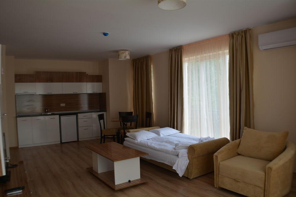 Hotel Avenue Sunny Beach Esterno foto